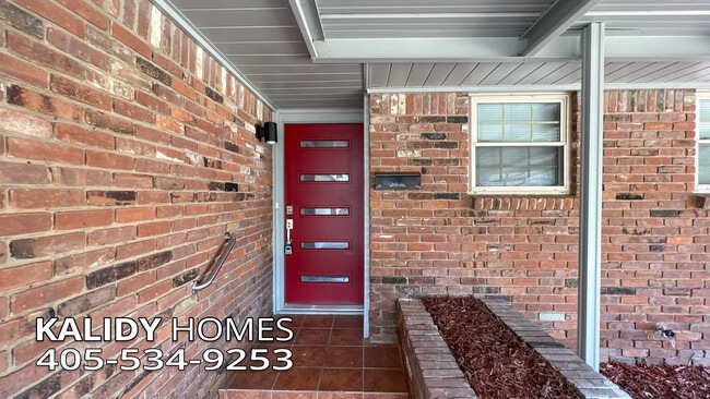 Photo - 702 Amity Ln