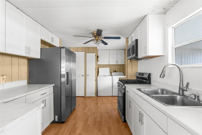 Photo - 7305 Score St