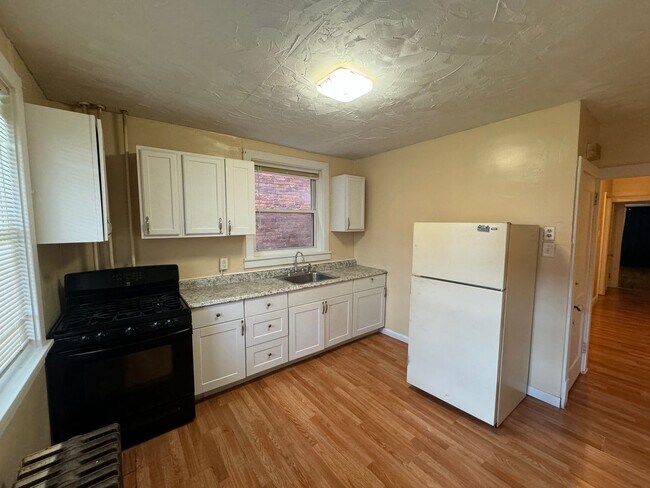 Photo - 3 Bedroom Single Family Home in Harrisburg!
