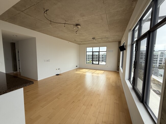 Photo - 288 3rd St Unidad 602