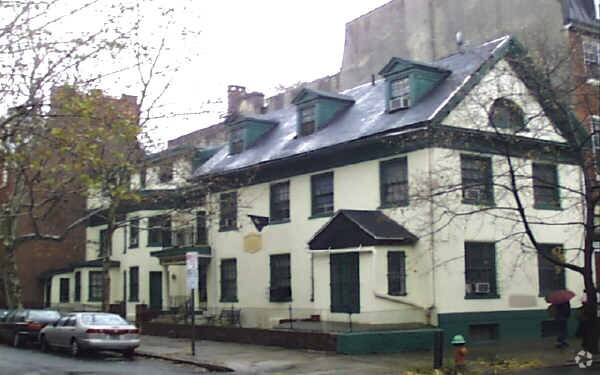 Photo - Clinton Commons