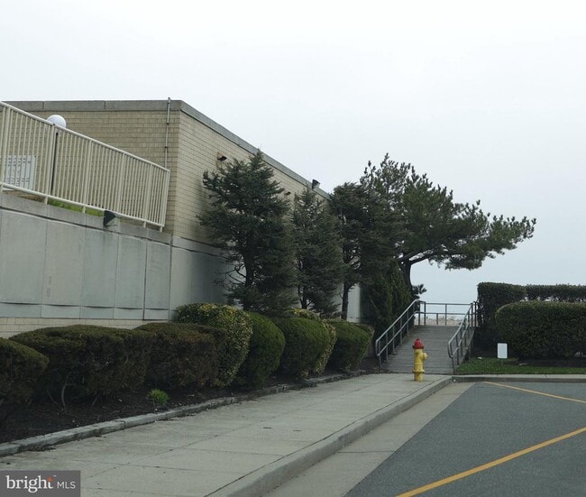 Photo - 5123 Ventnor Ave Unit B
