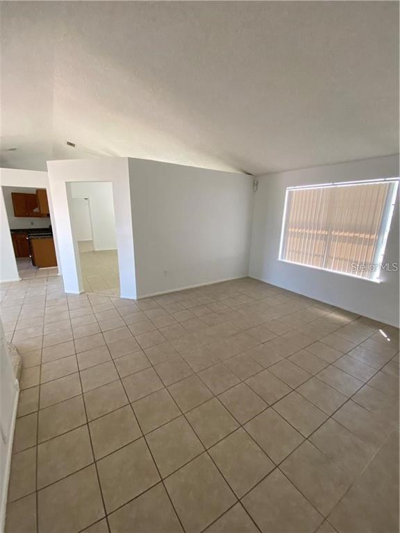 Photo - 16 Northfleet Ln