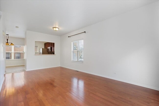 Photo - 4530 S Woodlawn Ave