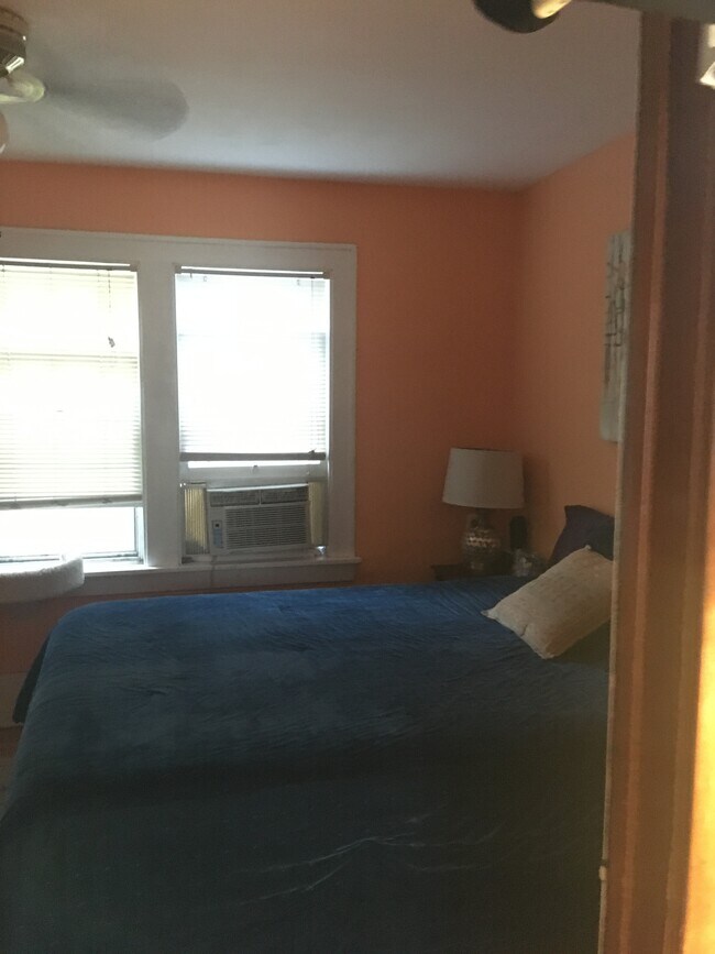 Photo - 1307 22ND AVE NE