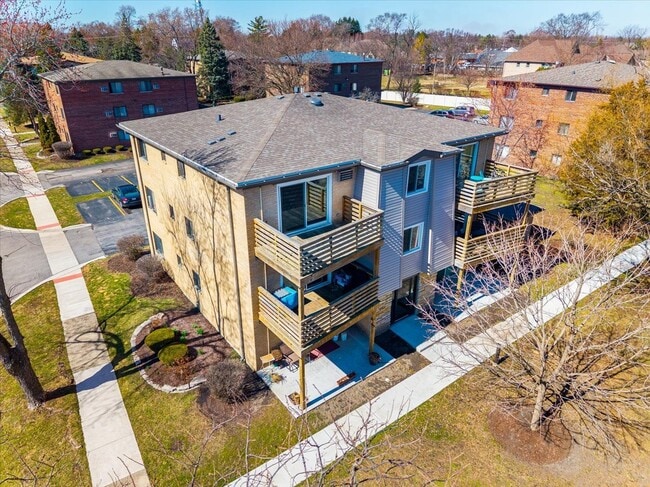 Photo - 708 W 65th St Unit 5