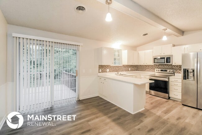 Photo - 509 Barclay Square Ct