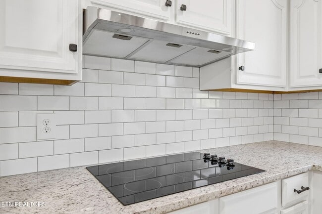 Photo - 12201 W Kingsgate Rd