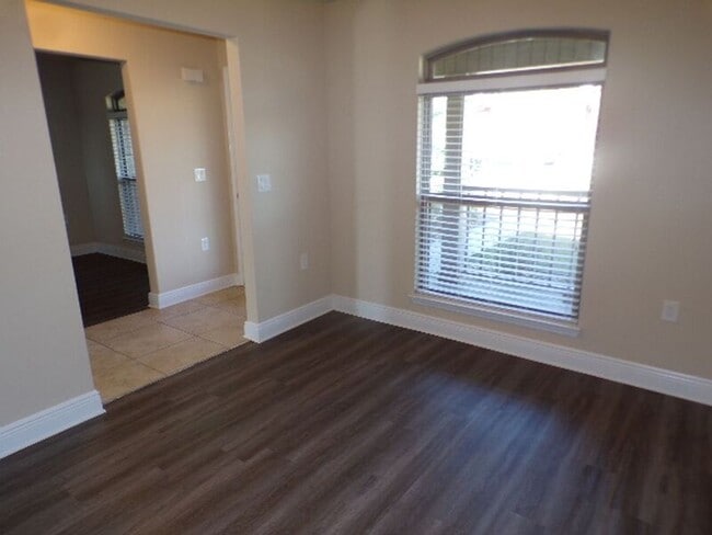 Photo - 5555 Hannah Street Unit PRO-CLO