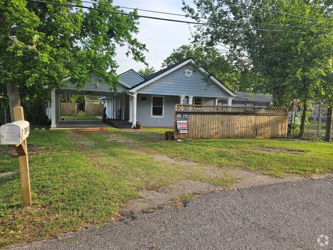 Building Photo - 7910 Carrie Ln Rental