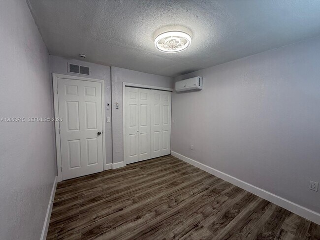 Photo - 4000 NW 195th St Unit 1