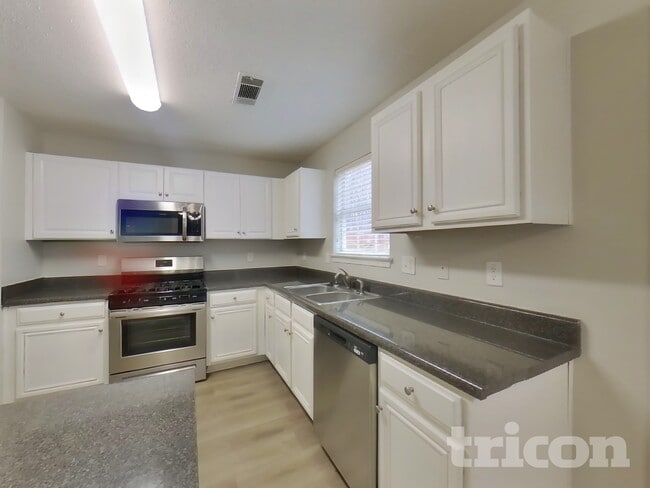 Photo - 2880 Chilhowee Dr