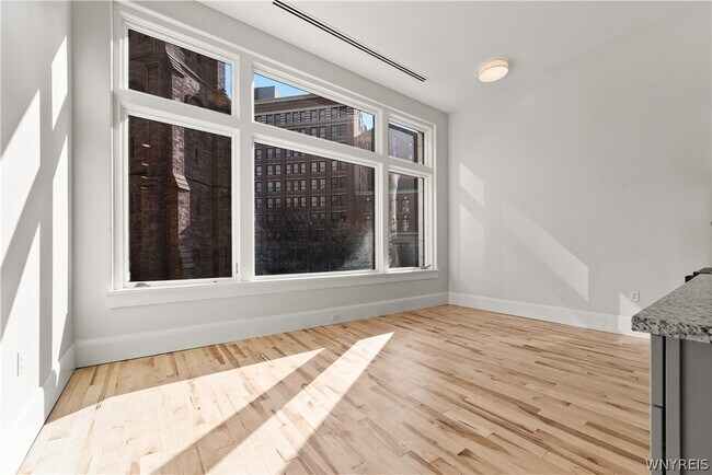 Photo - 130 Pearl St