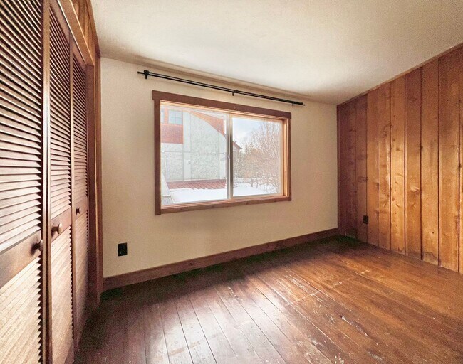 Photo - 336 1/2 6th Street