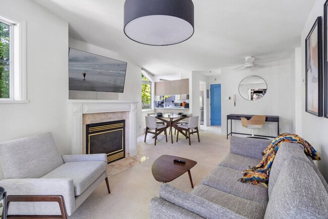 Photo - 1126 W 11th Ave Unit ID1051818P