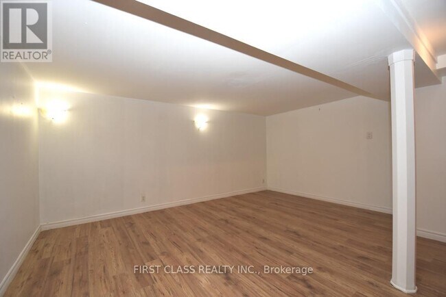 Photo - 49 Longford Dr