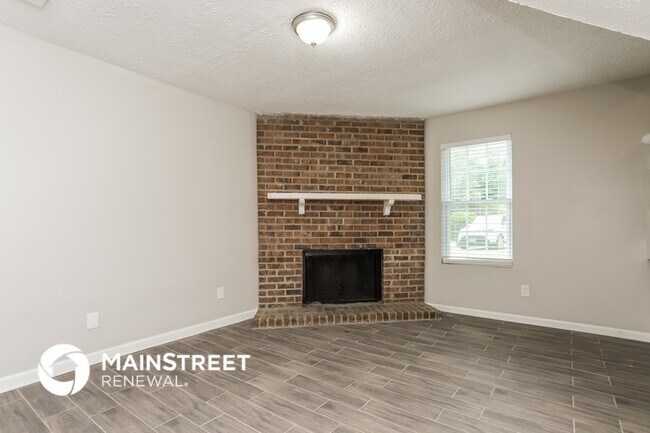 Photo - 819 Martin Rd