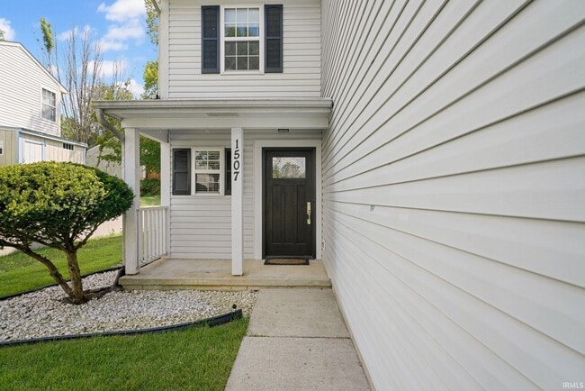 Photo - 1507 W Edinburgh Bend