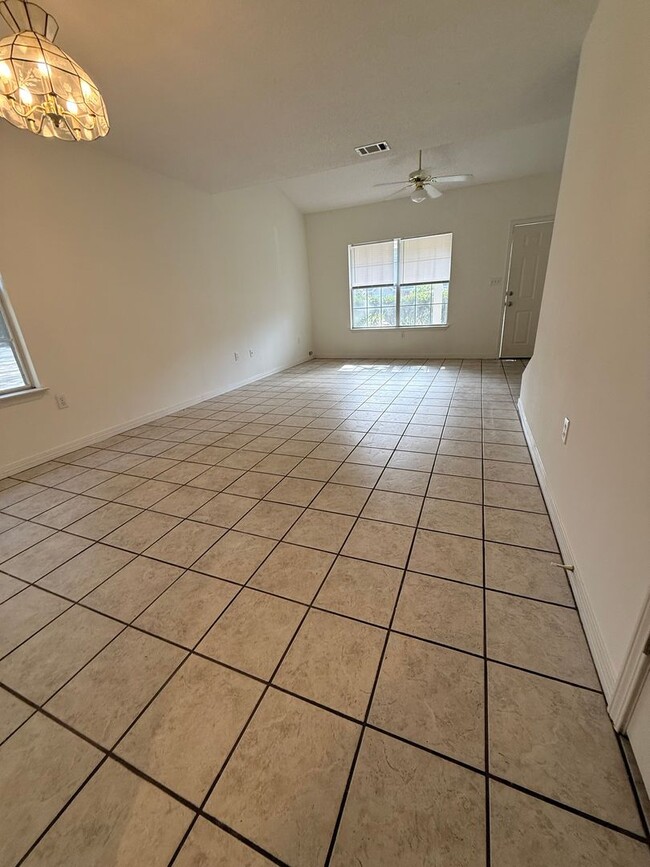 Photo - New Listing!