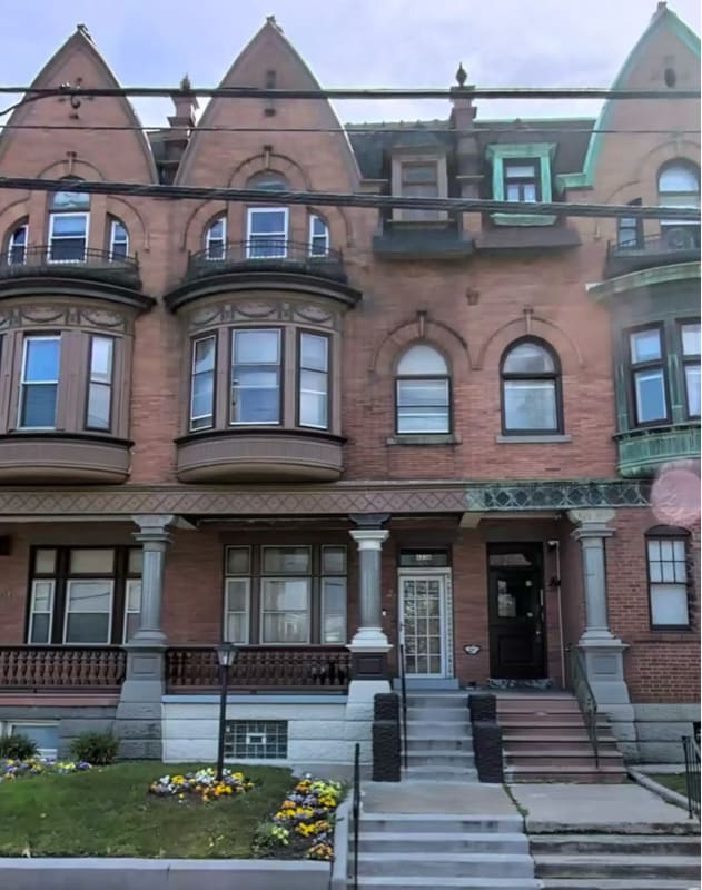 Building Photo - 4236 Parkside Ave Rental