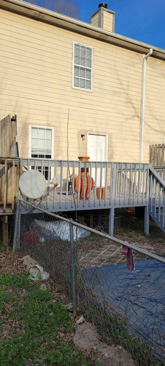 Photo - 1329 Pamela St