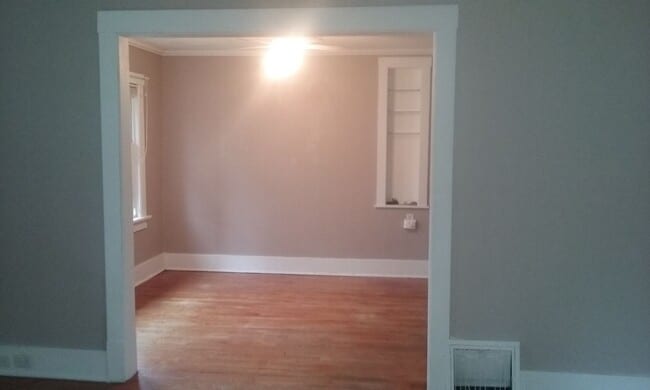 Photo - 1707 Emery St