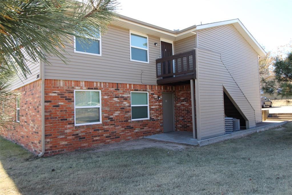 Photo - 300 Chalmette Dr Unit A