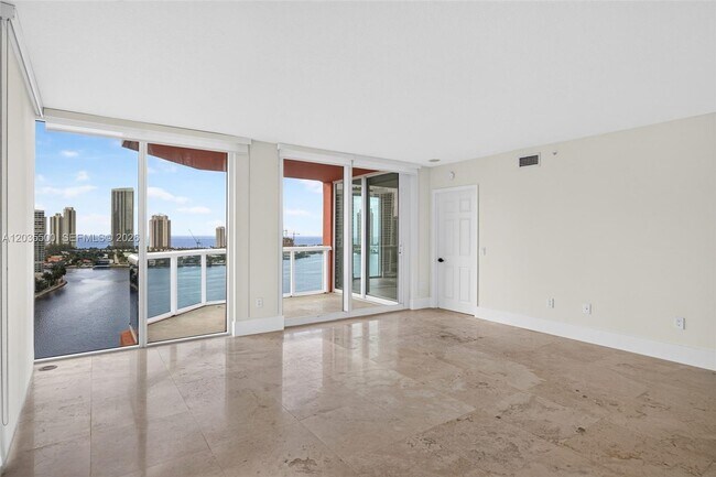 Building Photo - 3370 Hidden Bay Dr Unit 2107