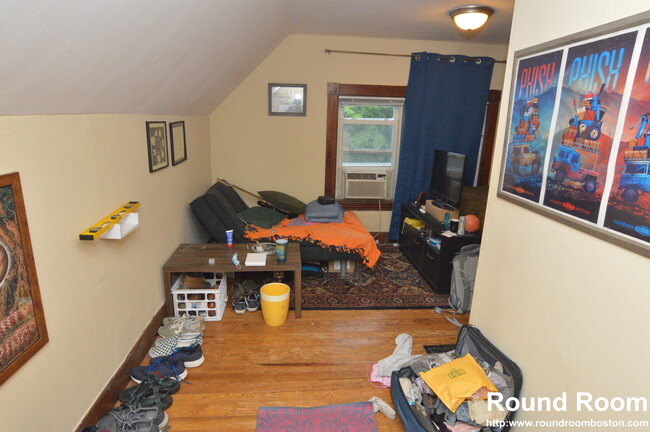 Photo - 68 Etna St Apartments Unit 2