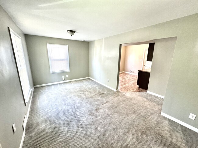 Photo - 4509 Carnegie St