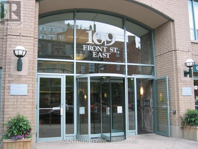 Photo - 109 Front St E Unit 930