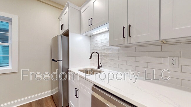 Photo - 130 Center St Unit 3