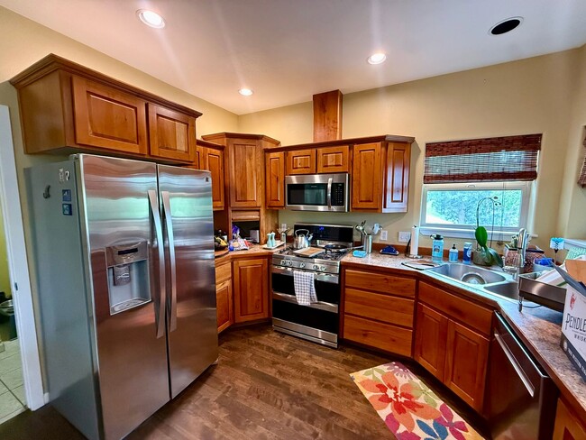 Photo - Spacious 4 Bed 3.5 Bath Home in Frenchtown!