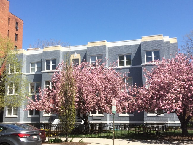 Building Photo - 1901 16th St NW Unit 301 Rental