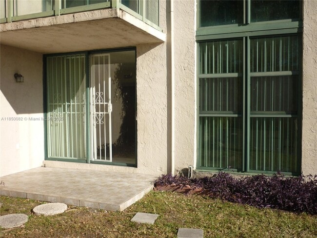 Building Photo - 11790 SW 18th St Unit 120-3 Rental