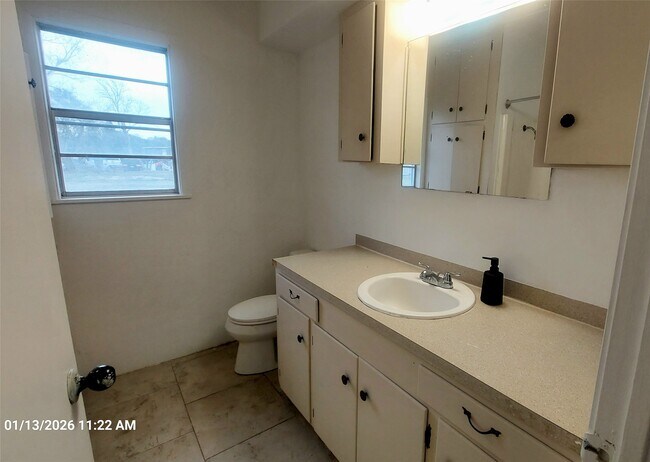 Photo - 16317 Avenue D