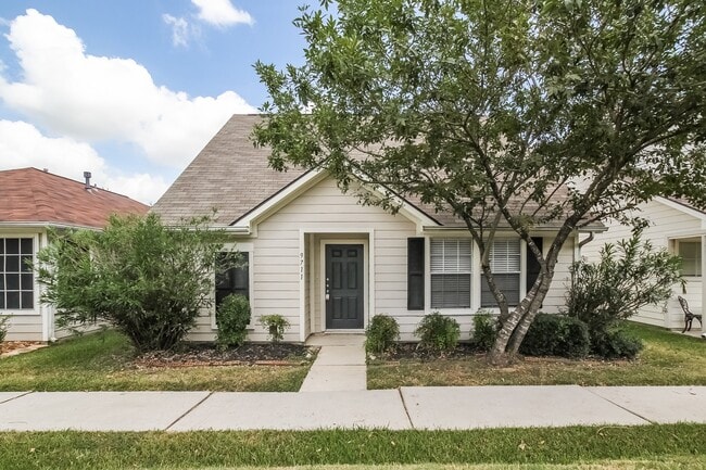Building Photo - 9711 Farrell Dr