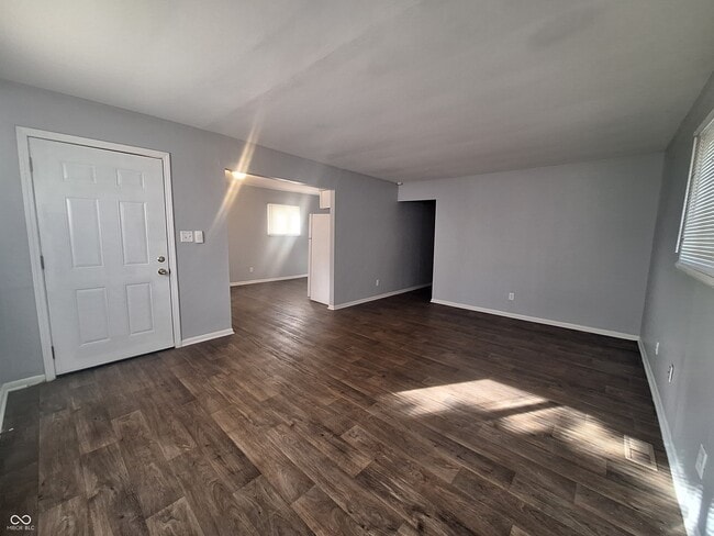 Photo - 2410 N Dearborn St