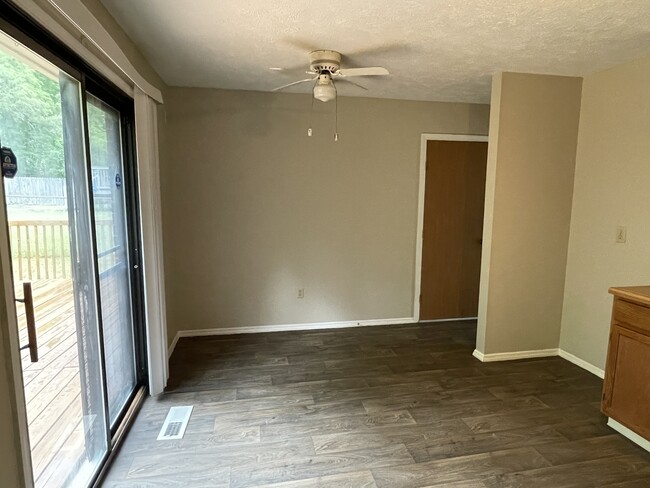 Photo - 3105 Charlotte Mill Dr