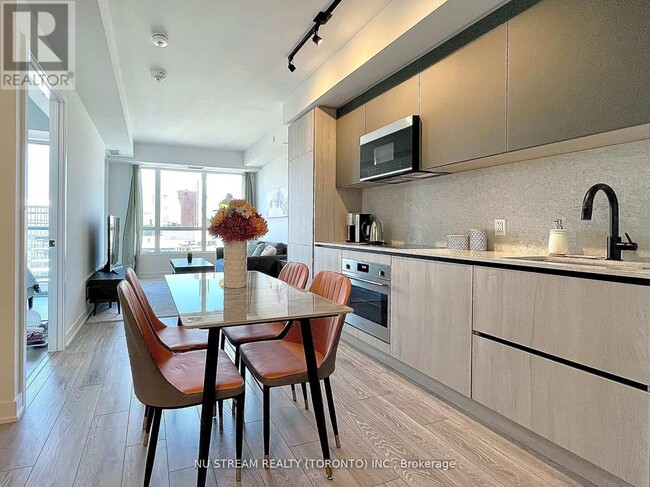 Photo - 108 Peter St Unit 5003