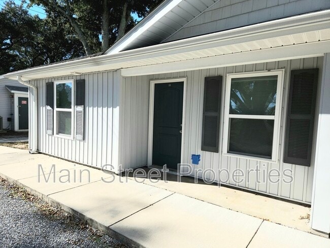 Photo - 313 N Navy Blvd Unit 1B