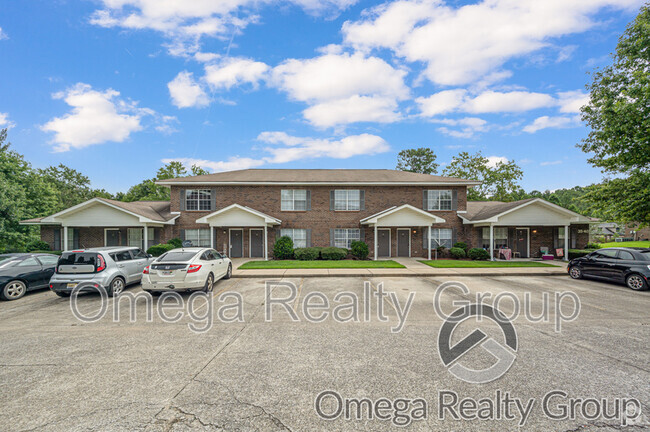 Building Photo - 100 Egg and Butter Rd Unit Apt 38