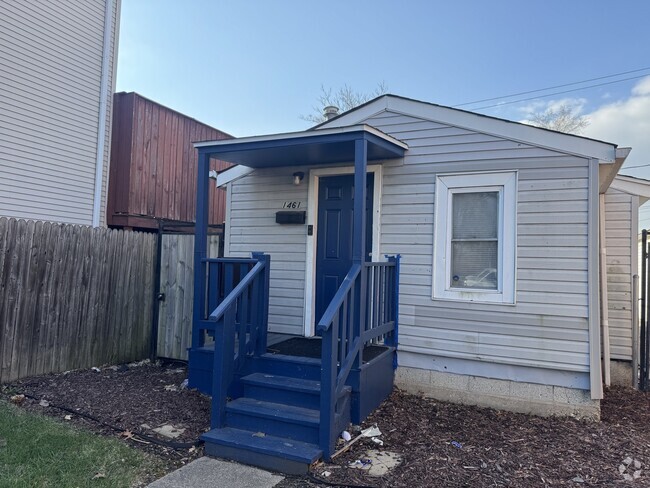 Building Photo - 1461 W 114th Pl Rental