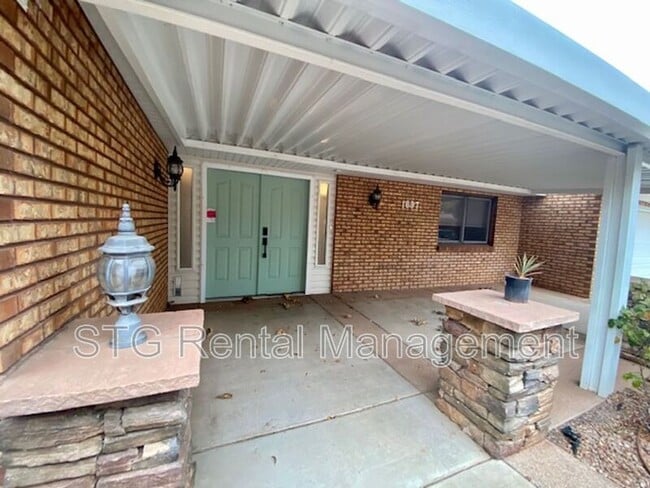 Photo - 1697 Stucki Dr