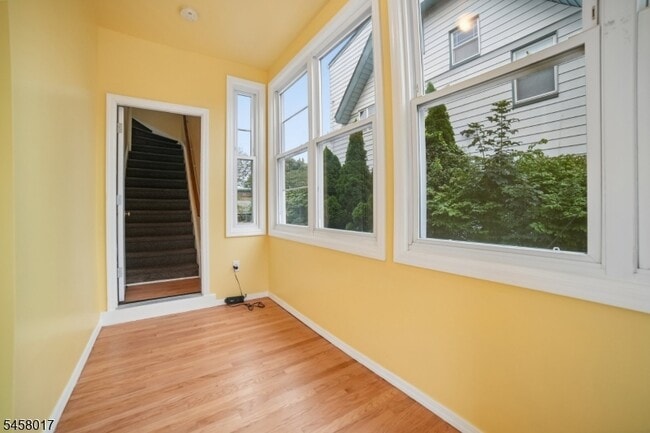 Photo - 223 Walnut St