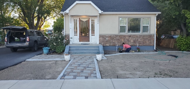 Building Photo - 12354 S Redwood Rd Rental
