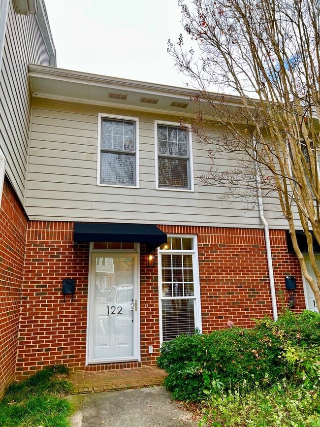 2 Bedroom Townhome - 2 Bedroom Townhome