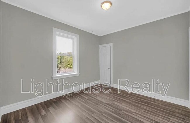 Photo - 1319 Marshall St