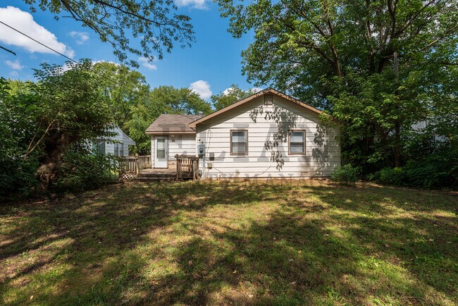 Photo - 515 E Vine St