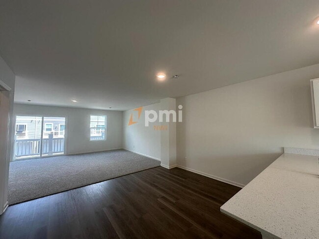 Photo - 8754 Clover Ln